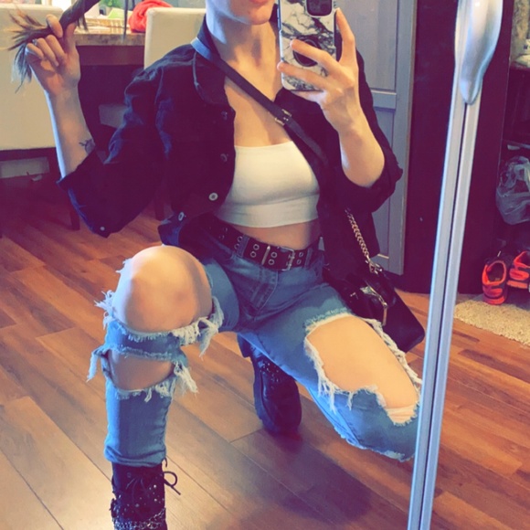 Meet your Posher, Tanisha - Picture 2 of 2